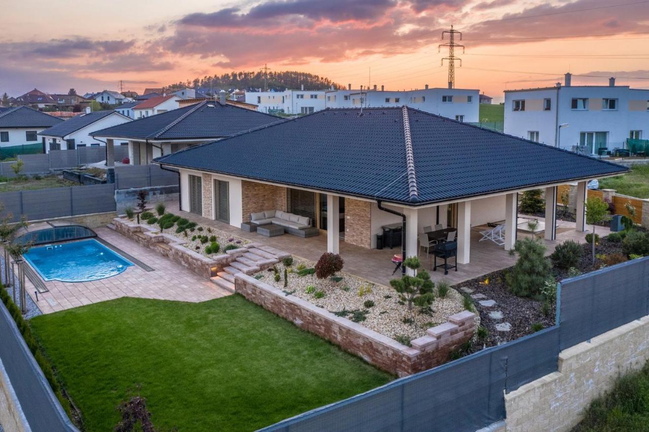 Luxury Spa Villa Králŭv Dvŭr Exteriör bild