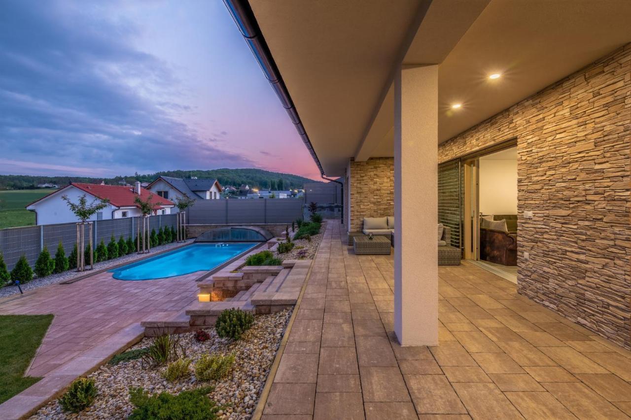 Luxury Spa Villa Králŭv Dvŭr Exteriör bild
