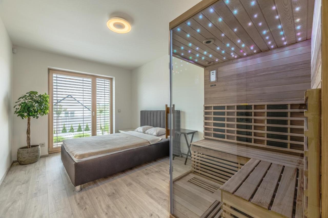 Luxury Spa Villa Králŭv Dvŭr Exteriör bild